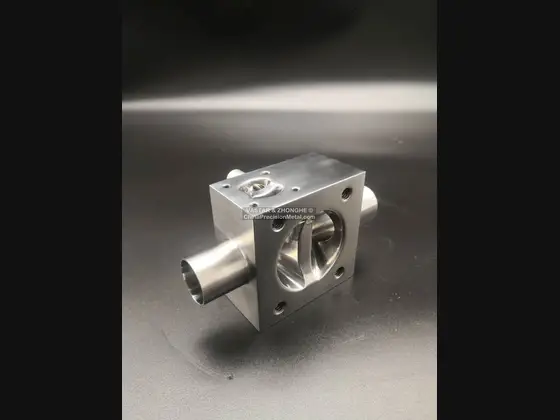 CNC机加工金属零件 1