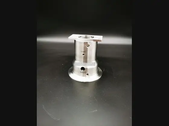 CNC机加工金属零件 24