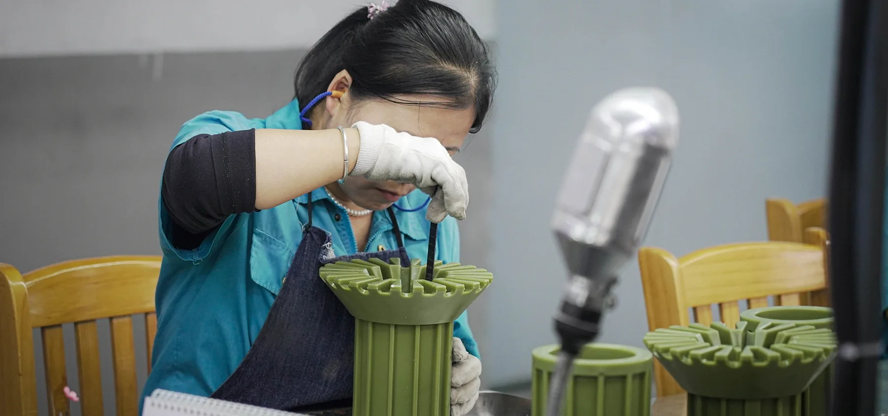 Wax-pattern assembly and inspection before ceramic shell building